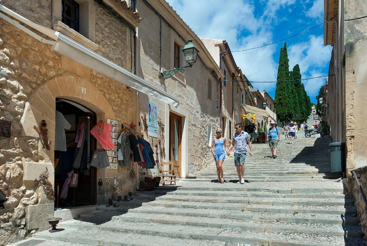 Owl Booking Villa Alvarez - Luxury Retreat In The Old Town Pollenca Exterior photo